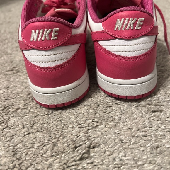 NIKE DUNKS Kids Pink and White Low Top - Picture 6 of 8